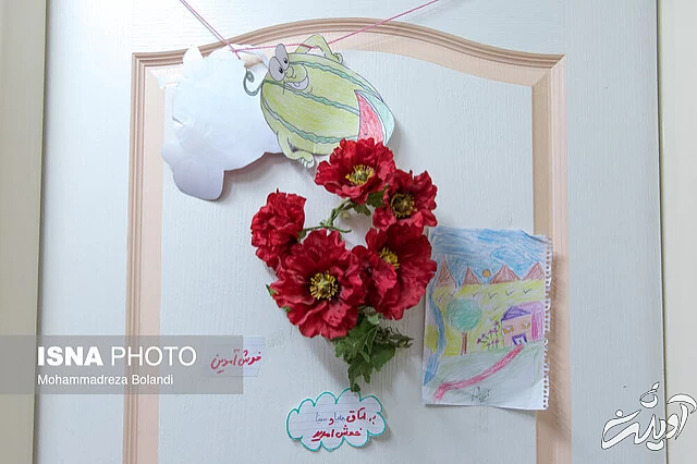 مادری برای دخترانی که معنی «تولد» را نمیدانستند